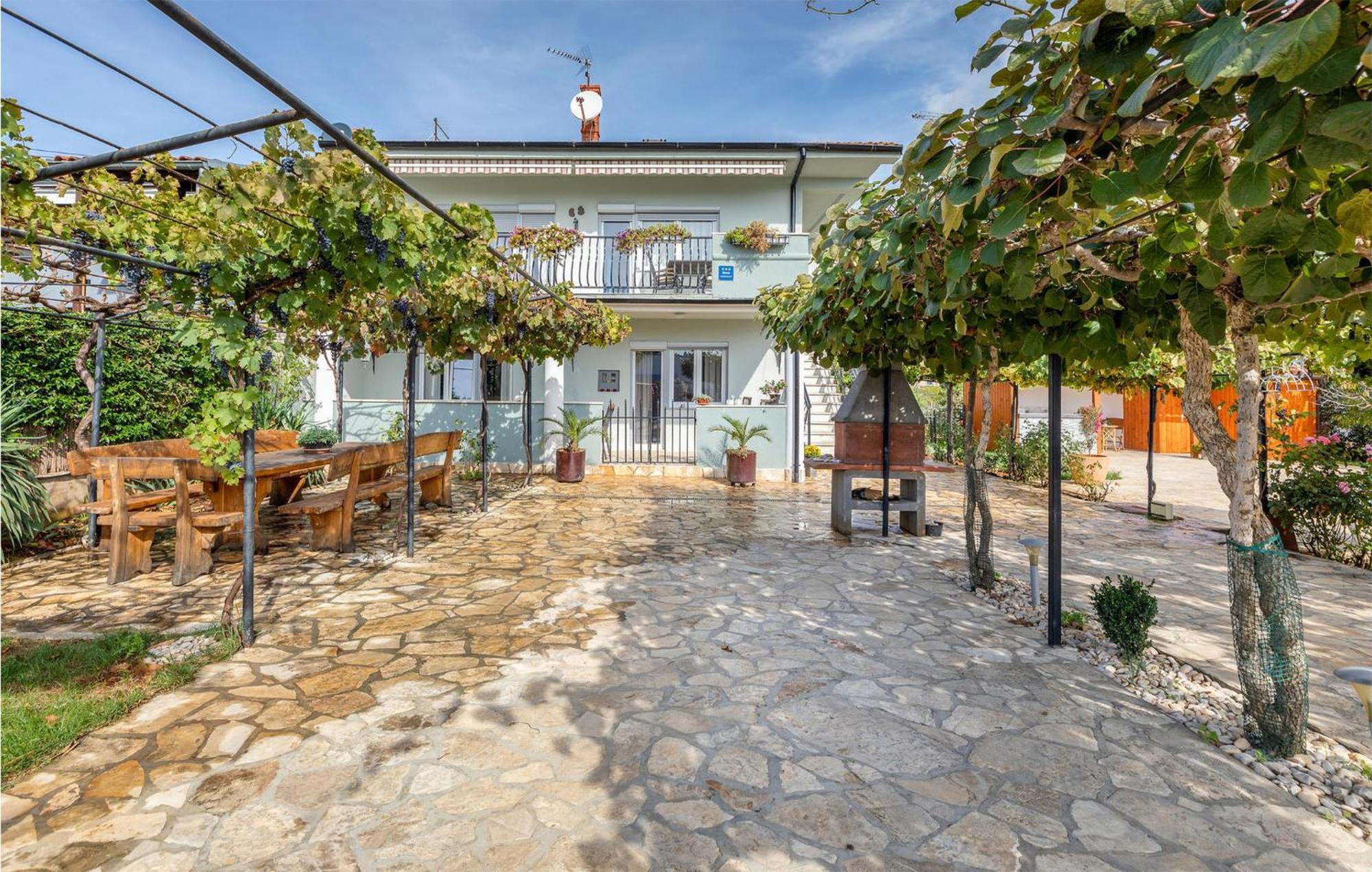 Gorgeous Apartment In Pula With Kitchen Exterior foto